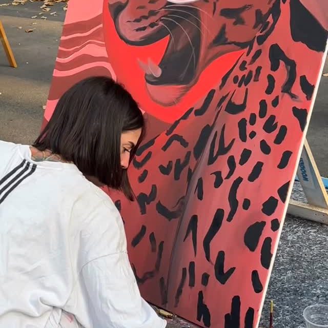 È stato un piacere per noi essere presenti all’evento organizzato dal @fritz_cesena nel centro di Cesena con le nostre tele e i nostri colori 🎨 
Quattro artisti hanno dipinto una tela bianca realizzando 4 diversi quadri il cui ricavato verrà devoluto in beneficenza 😍 davvero una bellissima esperienza ❤️