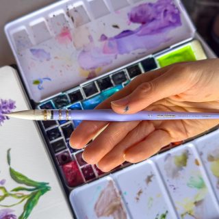 PRETTY LILI 💜 pennello per acquerello per professionisti firmato Da Vinci 
Se non l’avete ancora provato acquistatelo nel nostro shop online o nel nostro negozio 😍